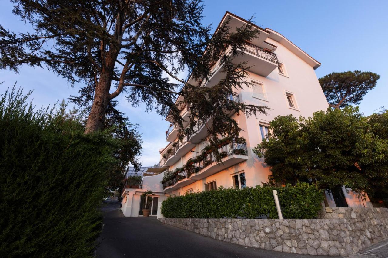 Апартаменты Country Life Relais Масса-Лубренсе Экстерьер фото